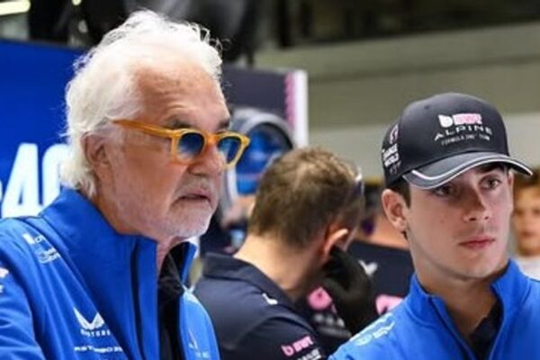 Briatore junto a Colapinto en los boxes de Madrid. Foto: Agencia NA (Alpine F1 Team).