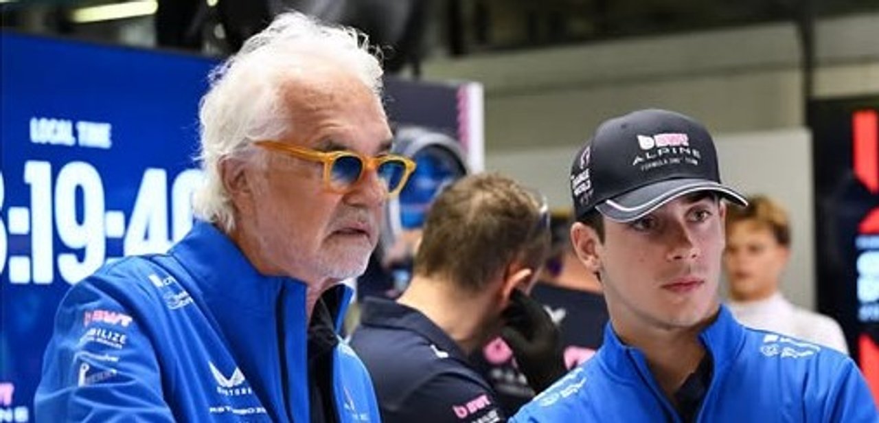 Briatore junto a Colapinto en los boxes de Madrid. Foto: Agencia NA (Alpine F1 Team).