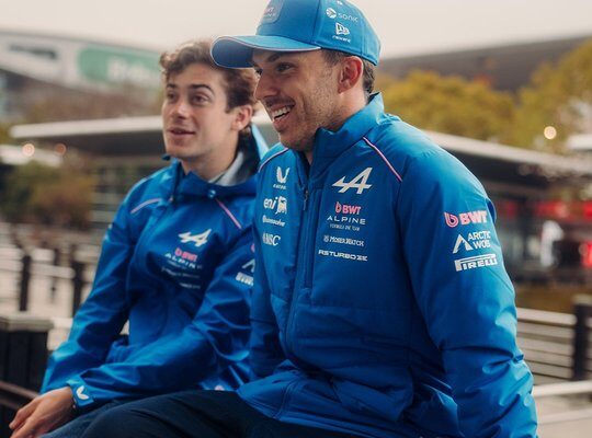 Franco Colapinto y Pierre Gasly. Foto: Agencia NA (@AlpineF1Team)